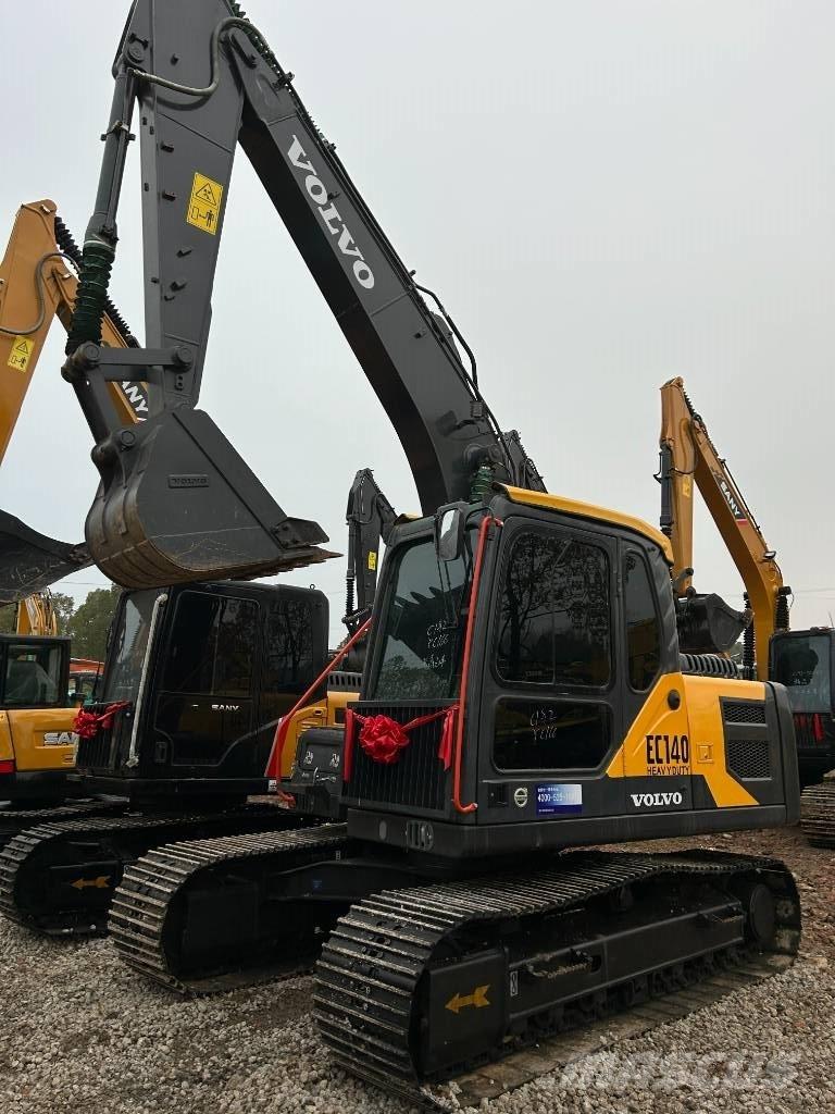 Volvo 140 Верижен екскаватор