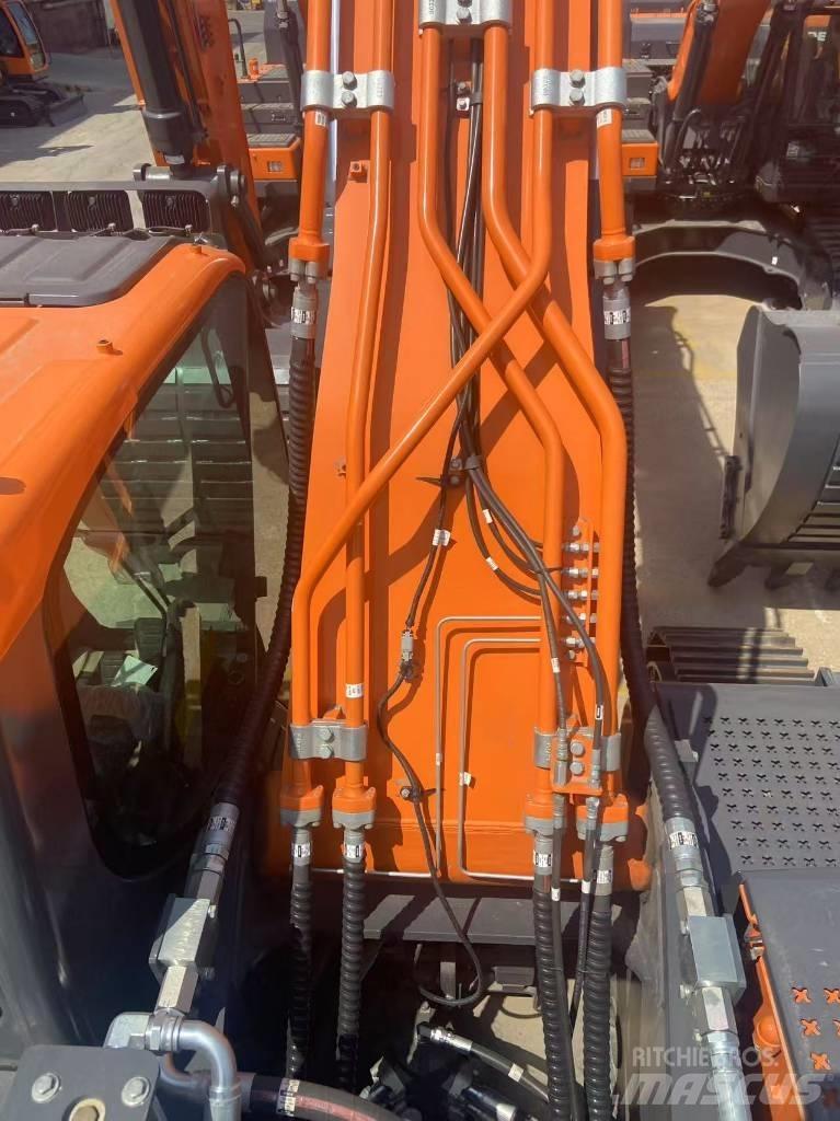 Develon DX 400 Верижен екскаватор