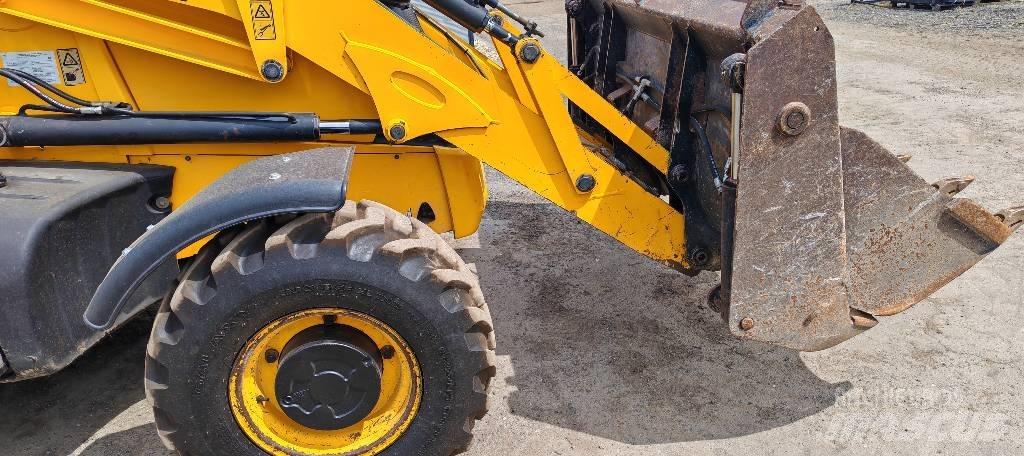 JCB 3 CX Товарач със заден ексватор