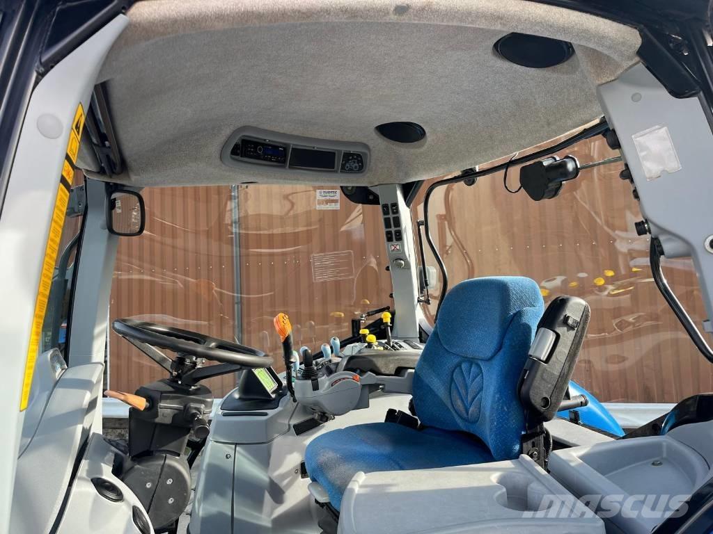 New Holland T7060 Трактори