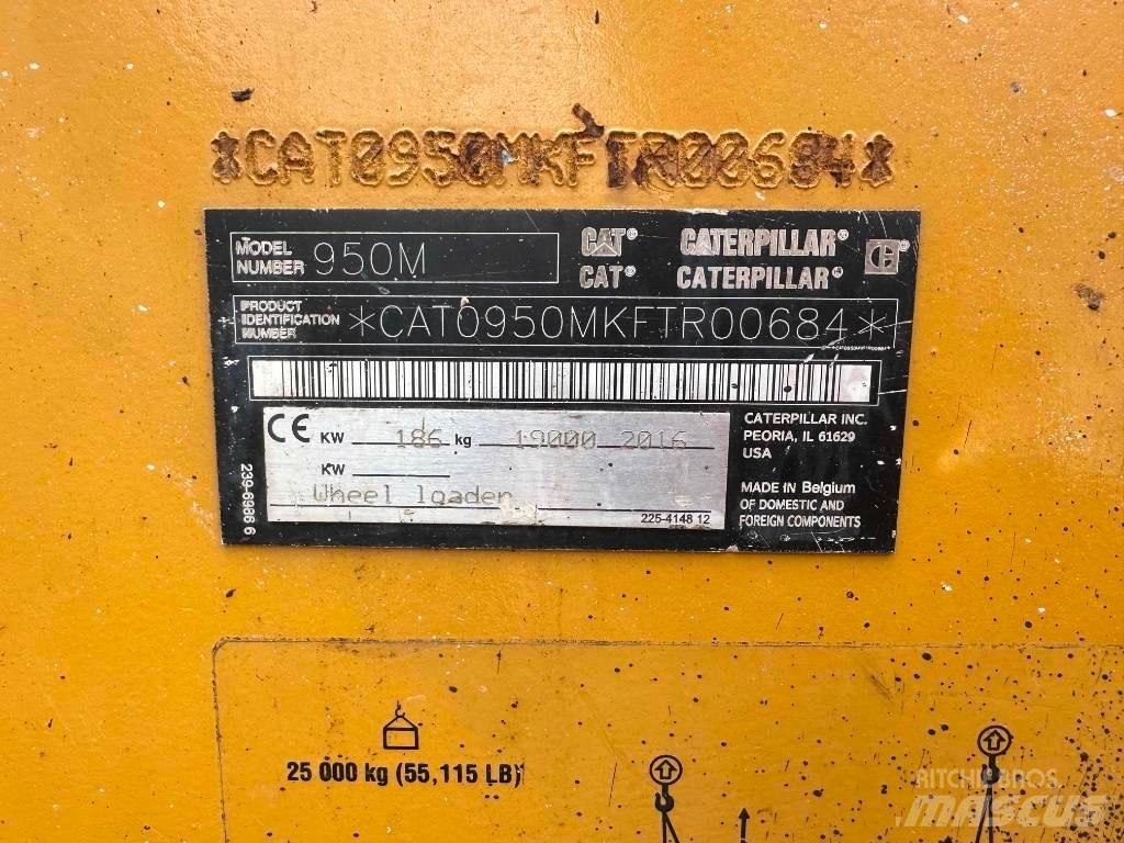 CAT 950M Колесни товарачи