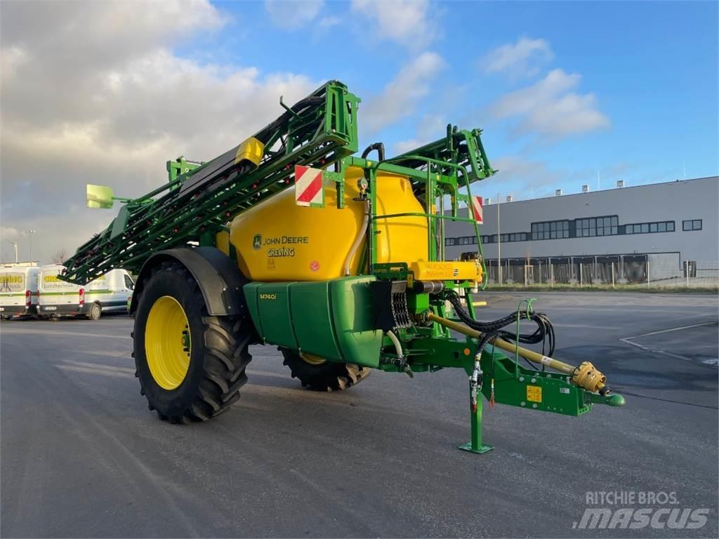 John Deere M740i Прикачни пръскачки
