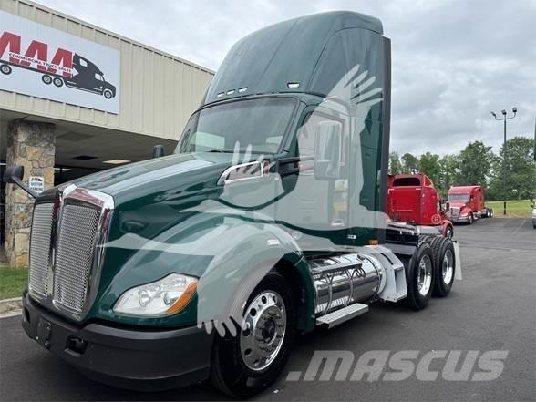 Kenworth T680 Влекачи
