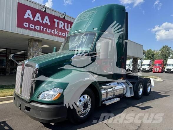 Kenworth T680 Влекачи