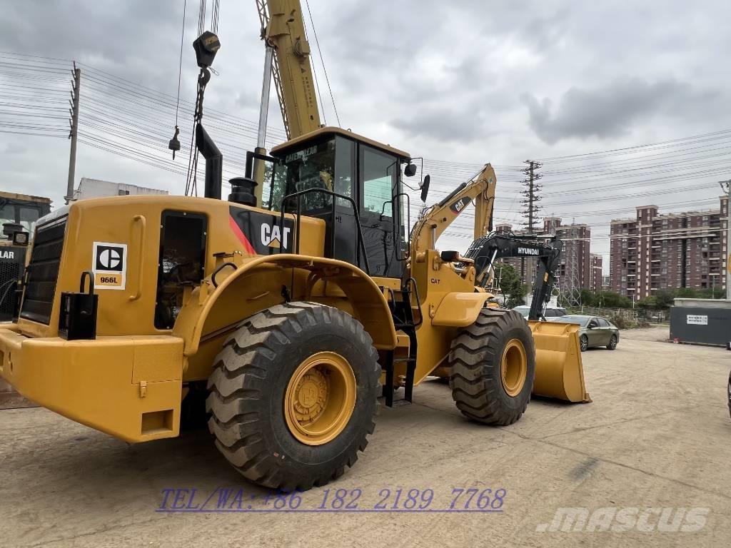 CAT 966L Колесни товарачи