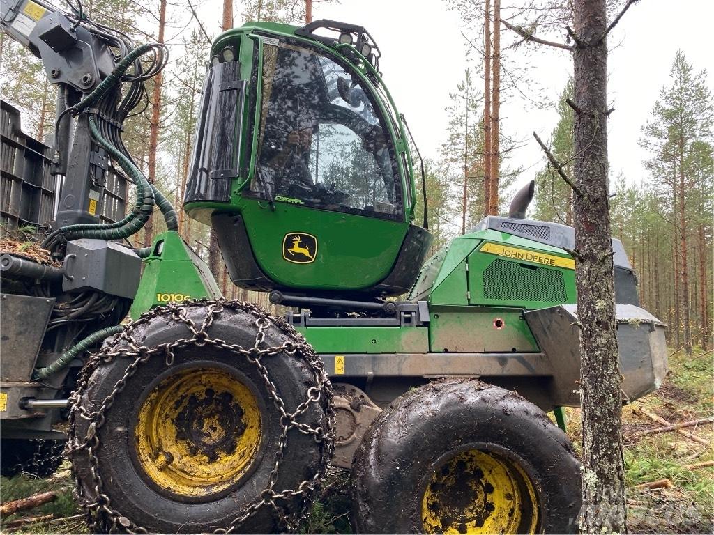 John Deere 1010G Форуардери