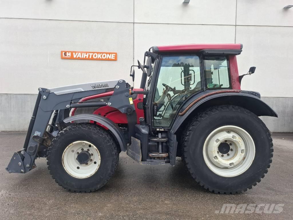 Valtra N 101 Трактори