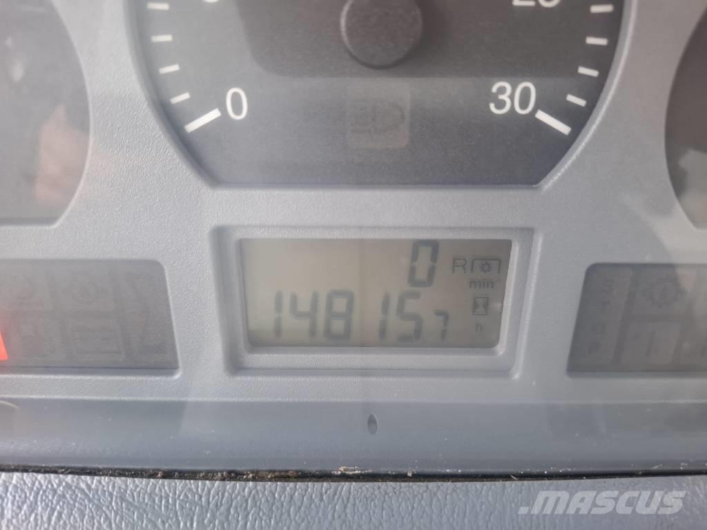 Valtra N 101 Трактори