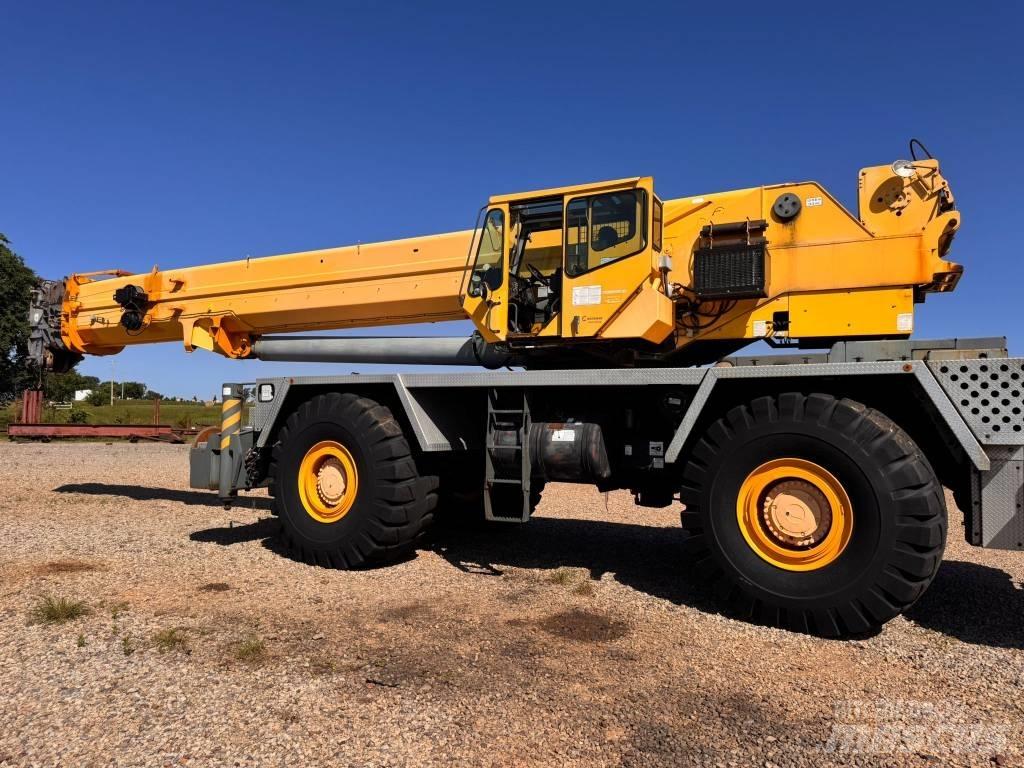 Grove RT 9130 E Кранове за тежък терен