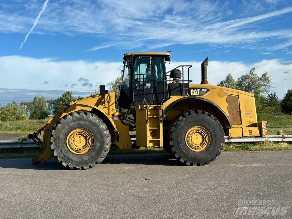 CAT 980H Колесни товарачи