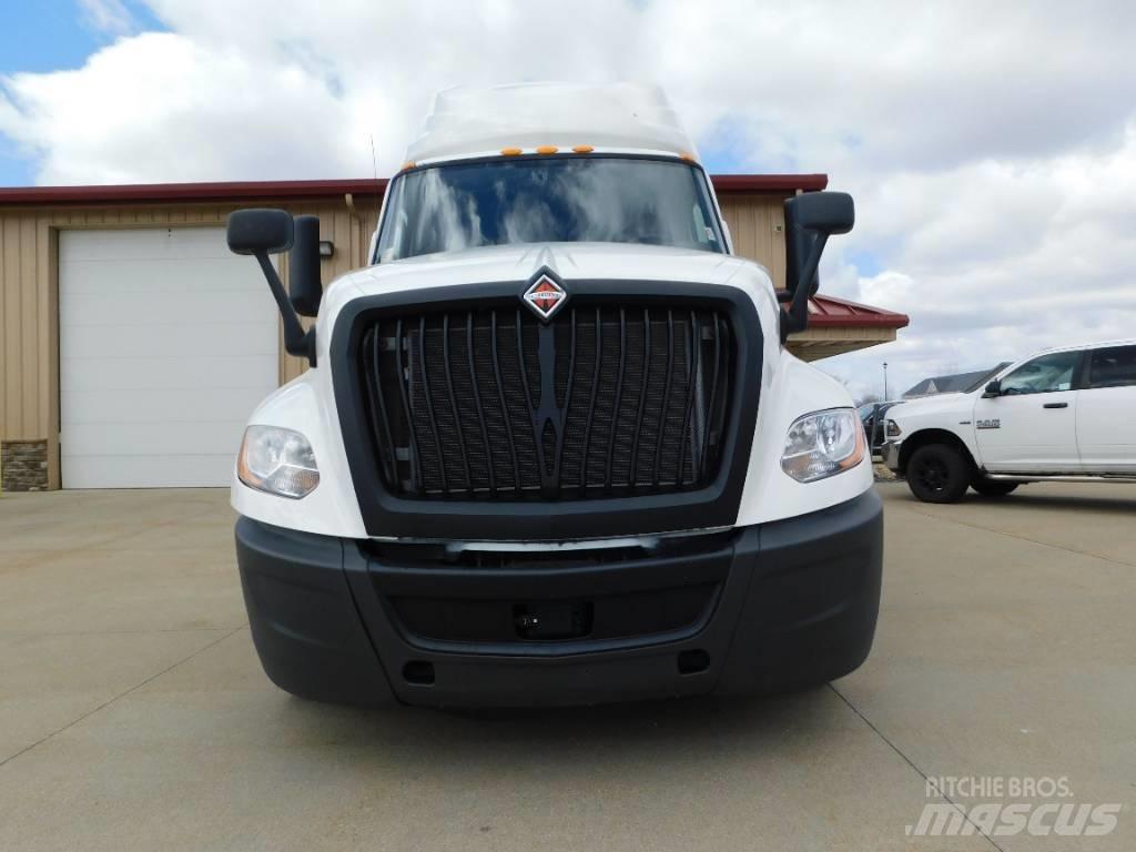 International LT 625 Влекачи