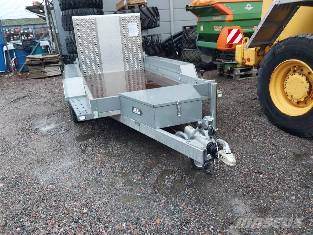 Lorries TPM27 Леки ремаркета
