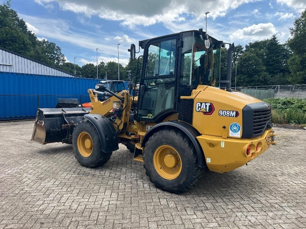 CAT 908M - 908 M Колесни товарачи