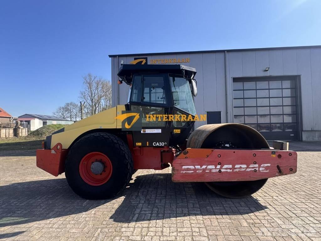 Dynapac CA 302 D Еднобарабанни ролки
