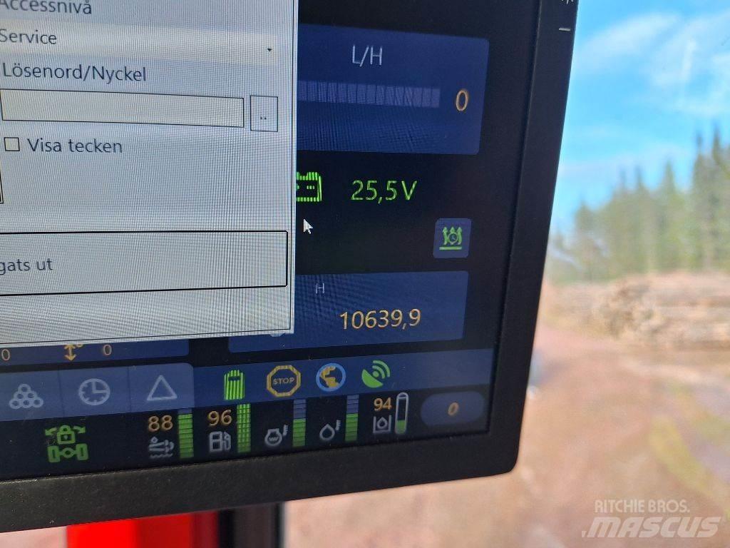 Komatsu 895 Форуардери