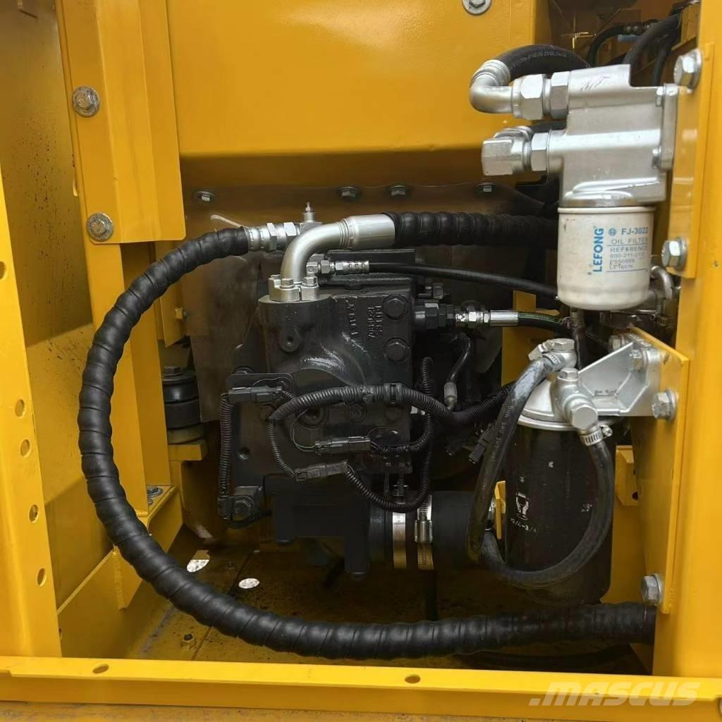 Komatsu 130-7 Верижен екскаватор