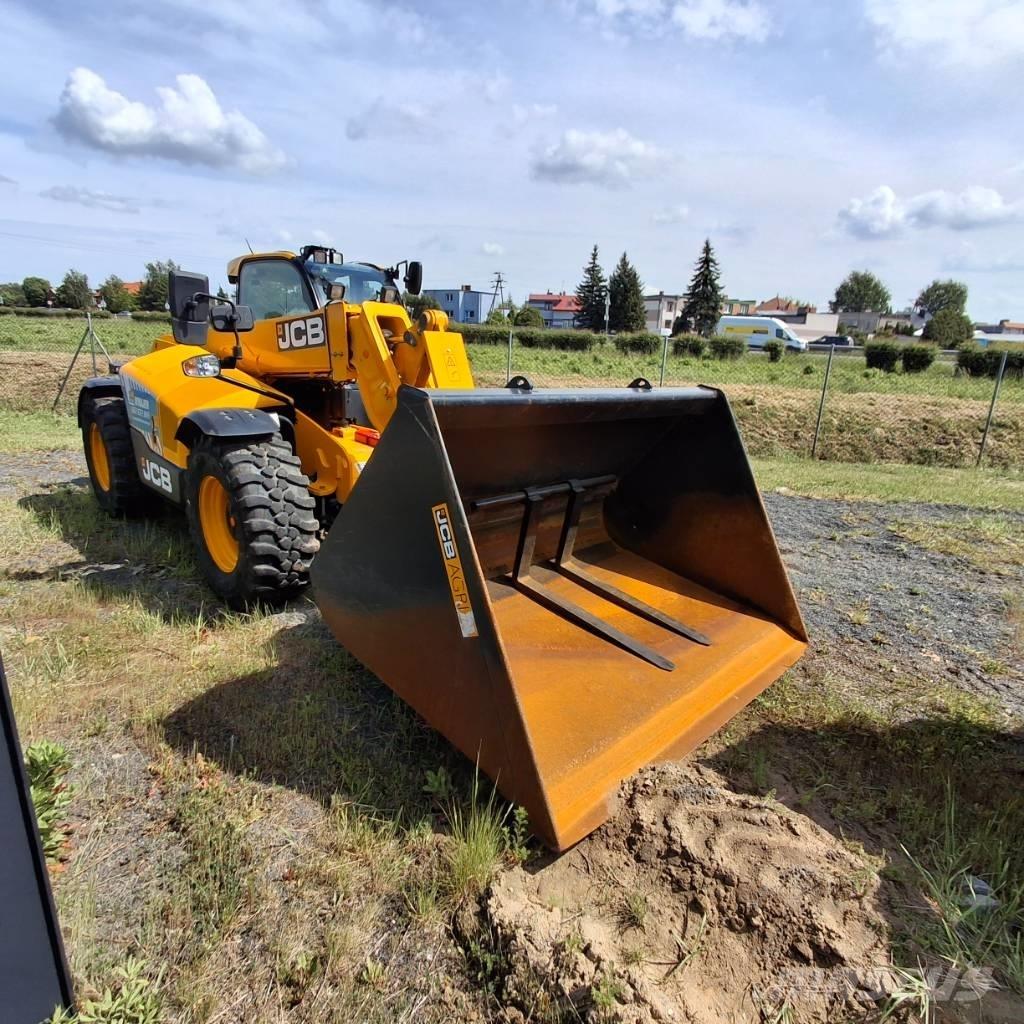 JCB 542-70 Agri Телескопични товарачи
