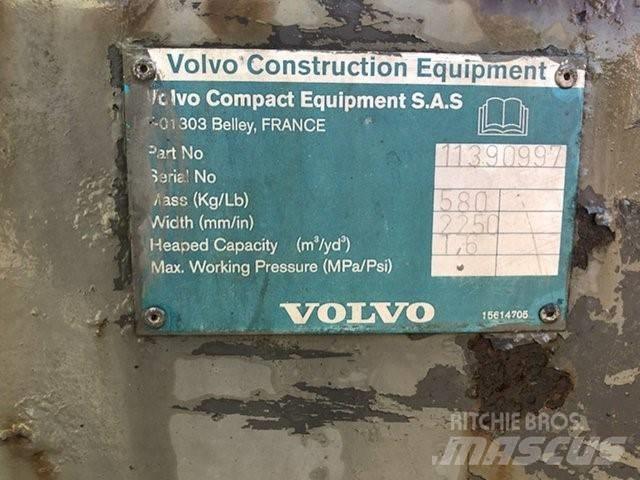 Volvo Puinbak Пресяващи кофи

