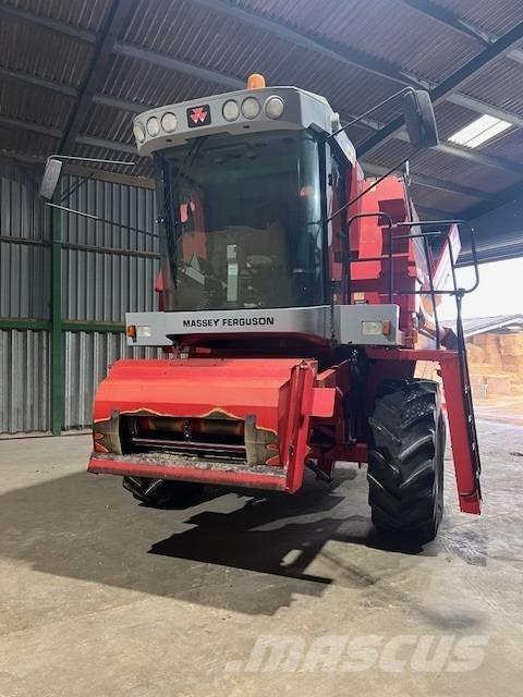 Massey Ferguson 30 Комбайни