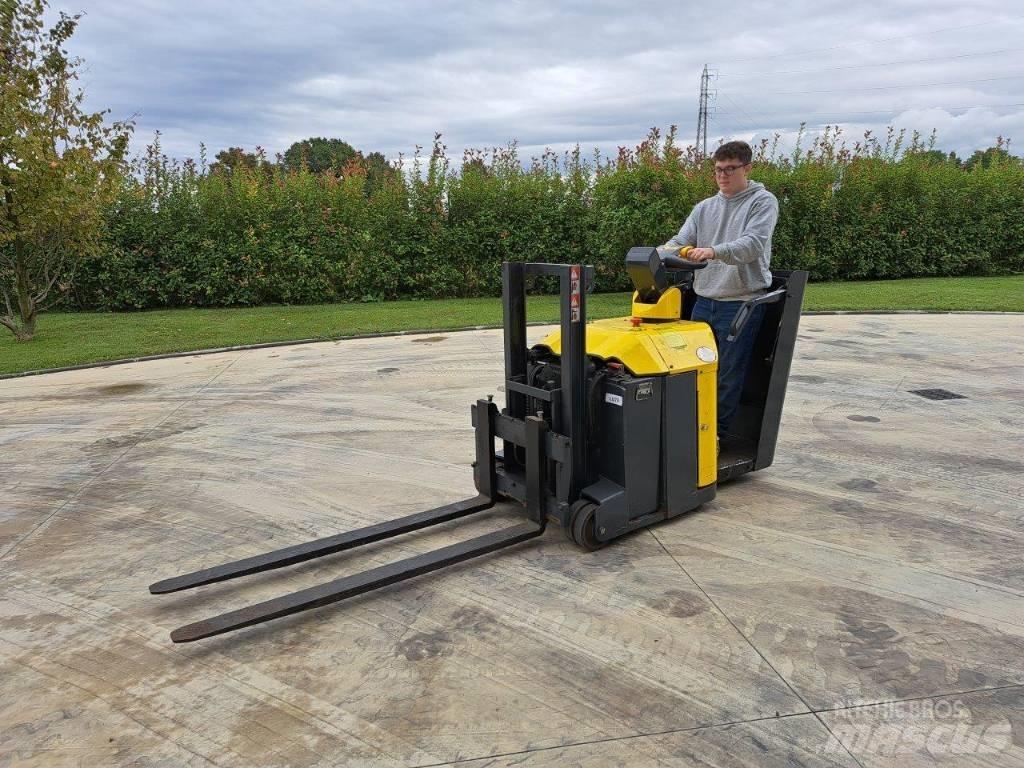 Combilift CS 600 Колички високоповдигачи с теглич