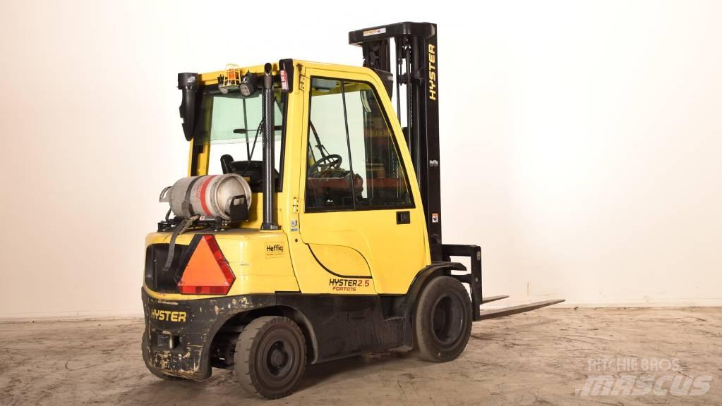 Hyster H 2.5 FT LPG Камиони с АГУ