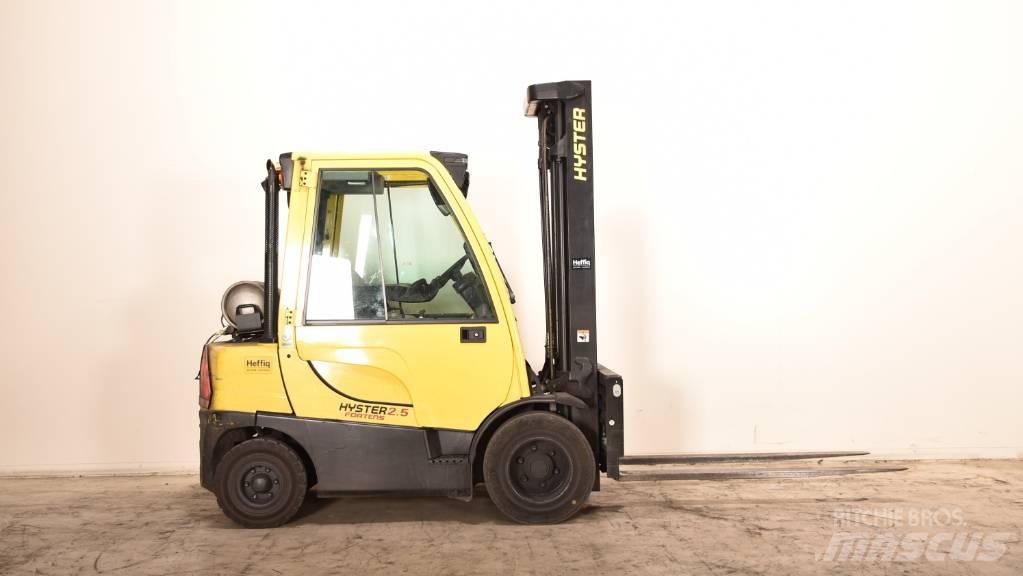 Hyster H 2.5 FT LPG Камиони с АГУ