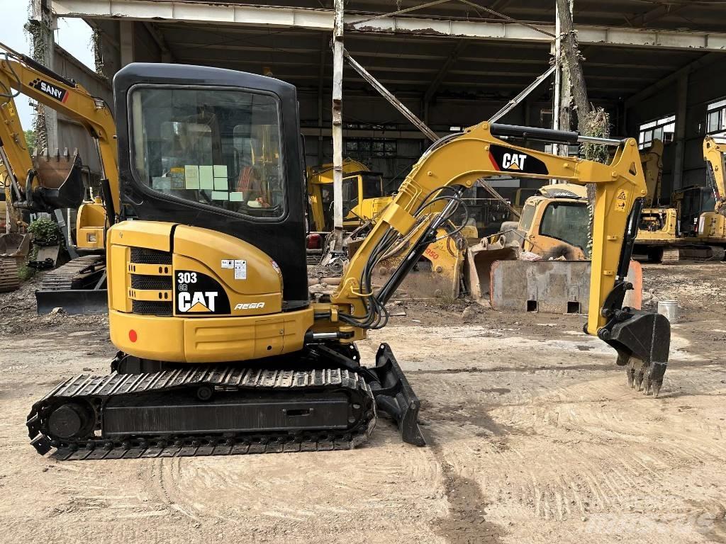 CAT 303GR Средни екскаватори 7т - 12т