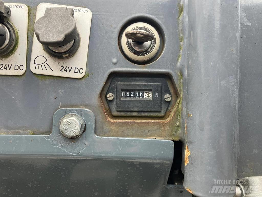 Vögele SUPER 800-3i Машини за асфалт