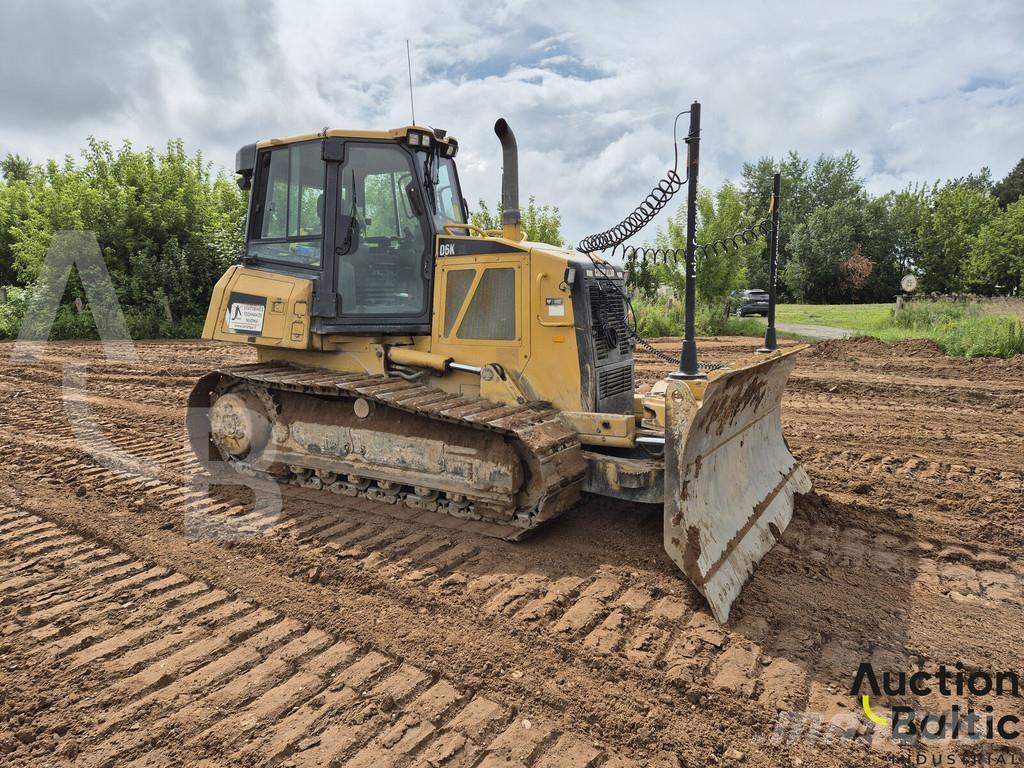 CAT D 6 K Верижни булдозери
