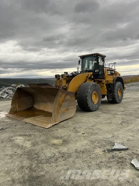 CAT 980M Колесни товарачи