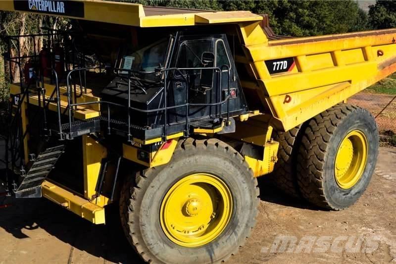 CAT 777D Други