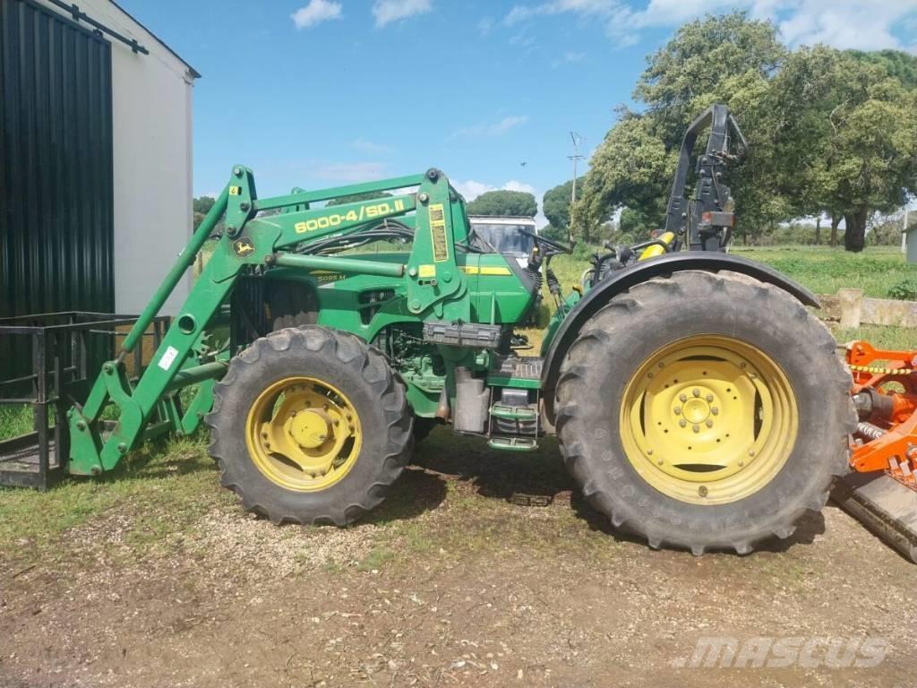 John Deere 5095 M Трактори