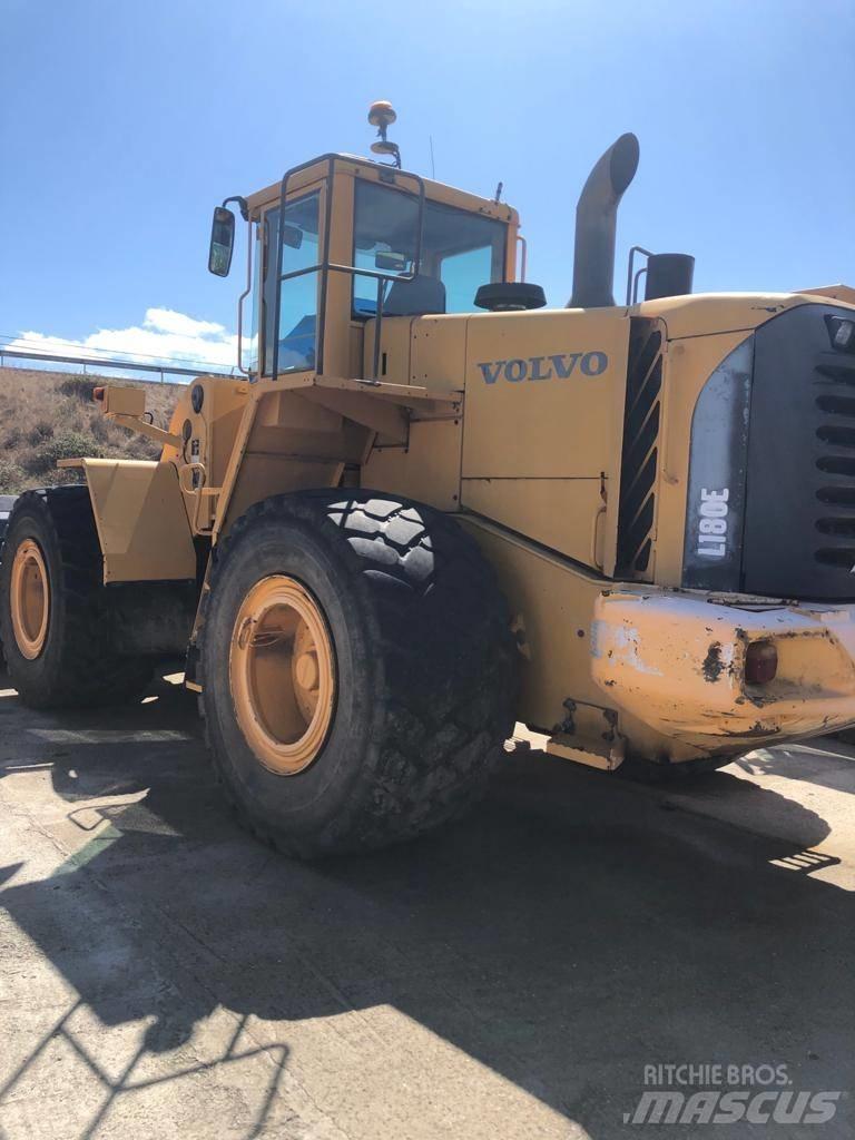 Volvo L 180 E Колесни товарачи