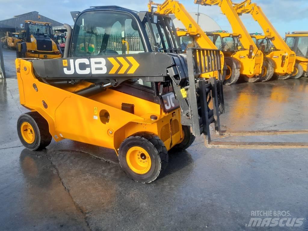JCB TLT 35 D 4WD Телескопични товарачи