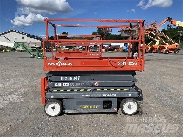 SkyJack SJ III 3226 Ножични работни платформи