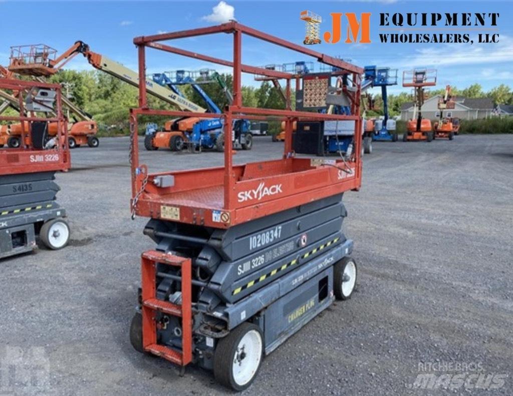SkyJack SJ III 3226 Ножични работни платформи