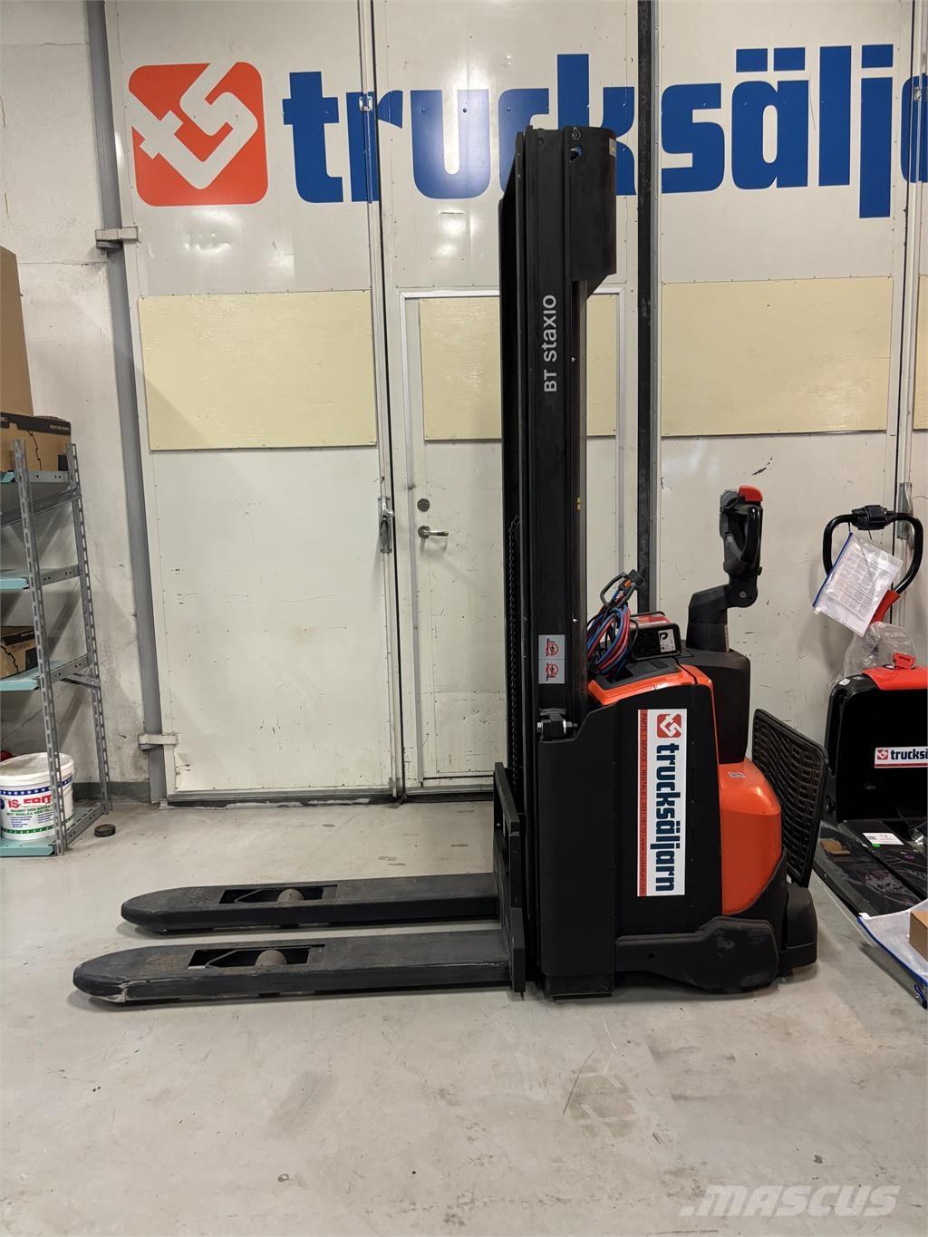 Toyota SWE120 Самоходни товарачи