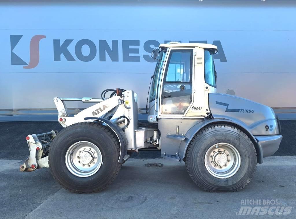 Atlas 95 SUPER Колесни товарачи