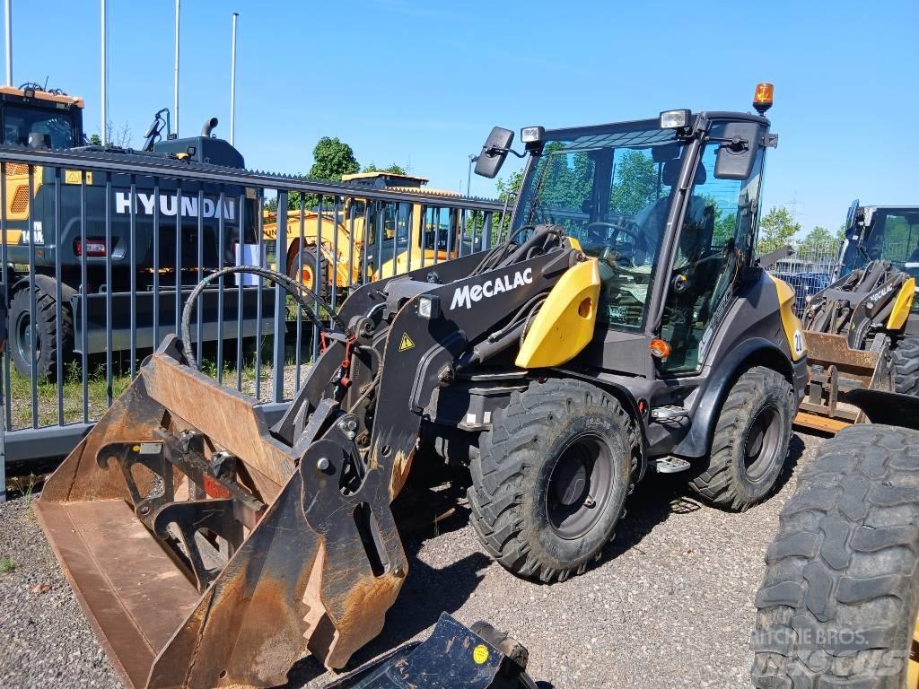Mecalac AS 750 Колесни товарачи