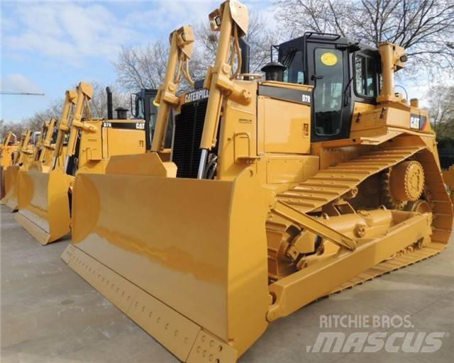 CAT D 7 R Верижни булдозери
