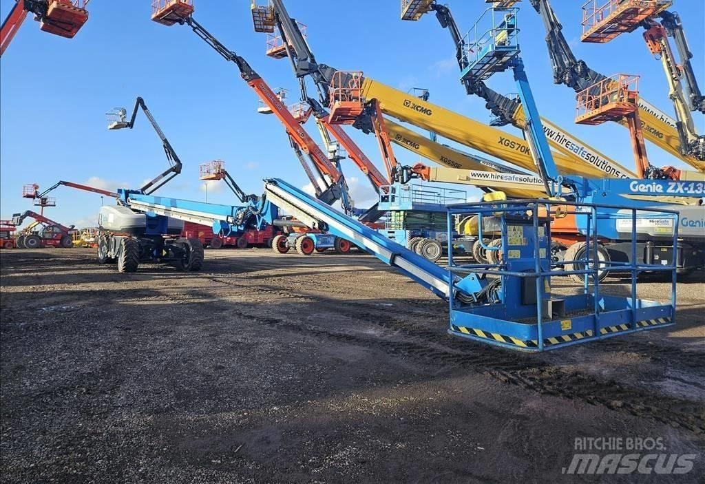 Genie SX135 XC Телескопични повдигачи
