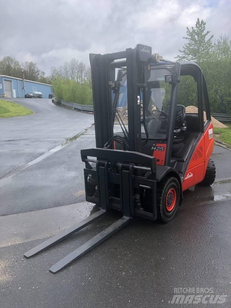 Linde H25T Камиони с АГУ