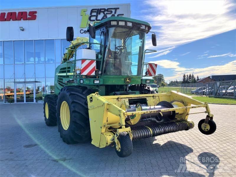 John Deere 7300 Самоходни фуражири