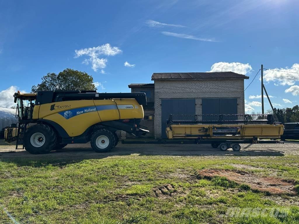 New Holland CX 8070 Комбайни