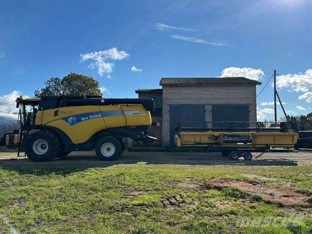 New Holland CX 8070 Комбайни