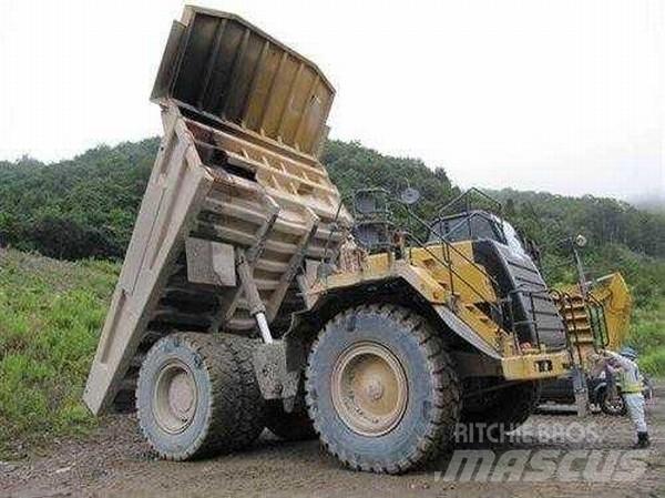 CAT 777F Твърди самосвали

