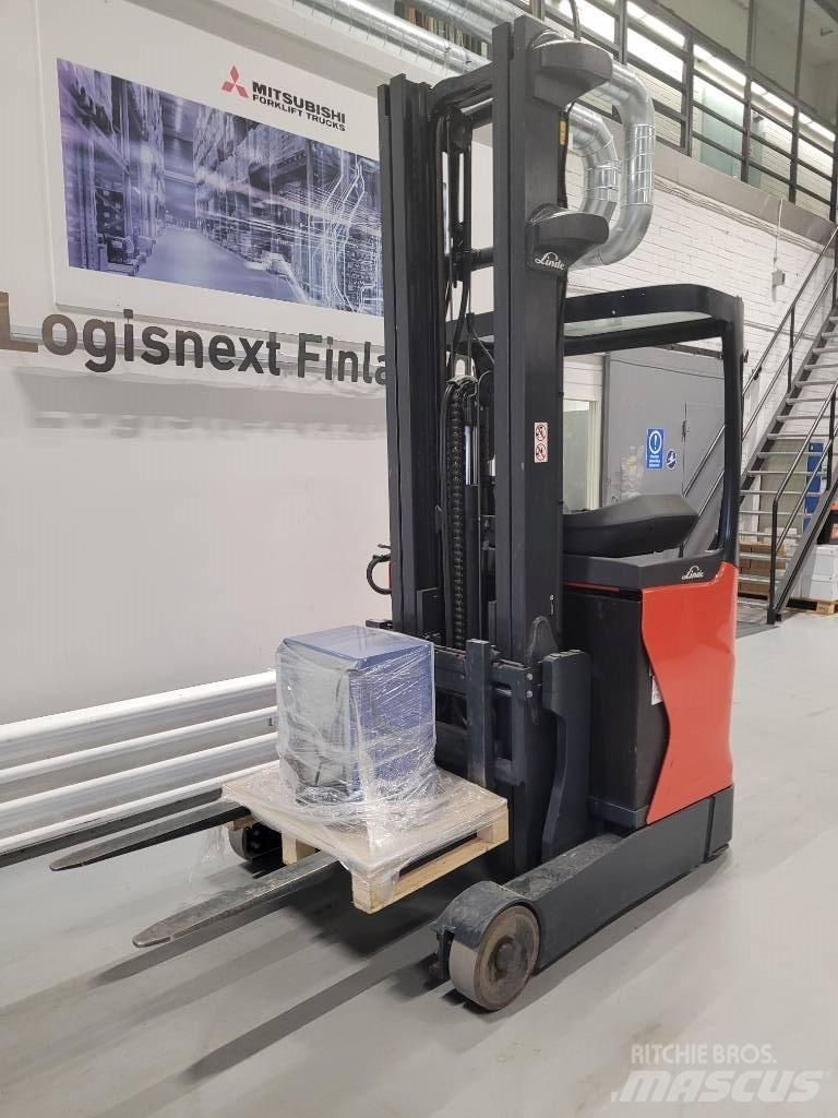 Linde R12B-01 Ретрак/ Високоповдигач с изместване на вилката напред