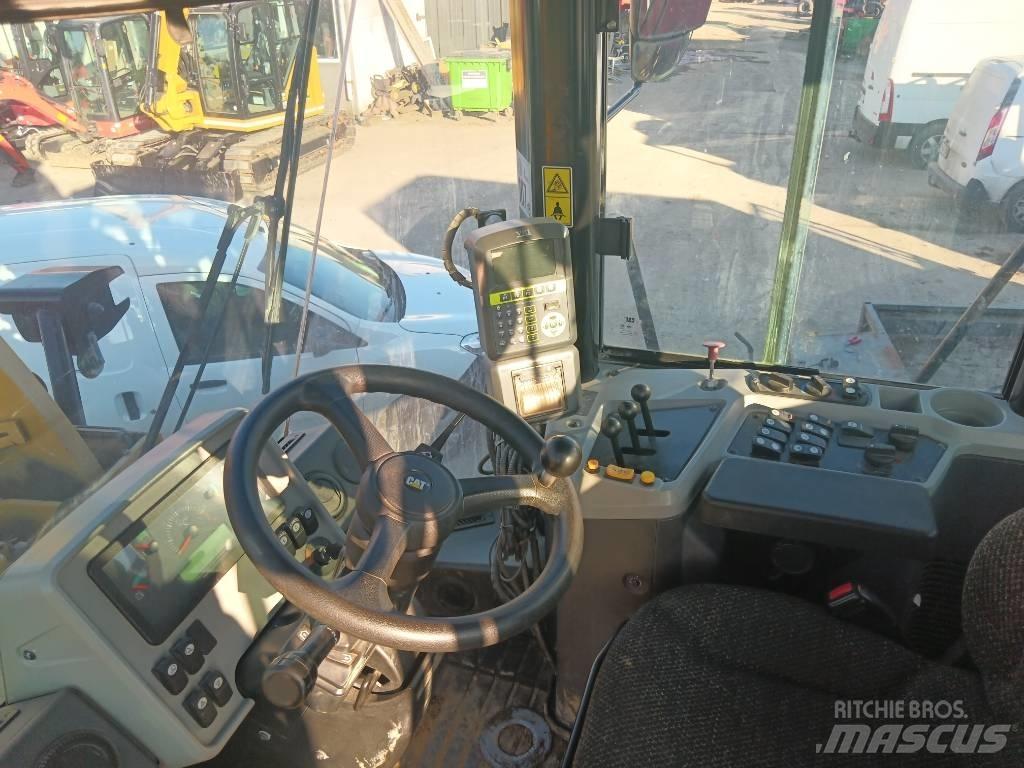 CAT 950 A Колесни товарачи