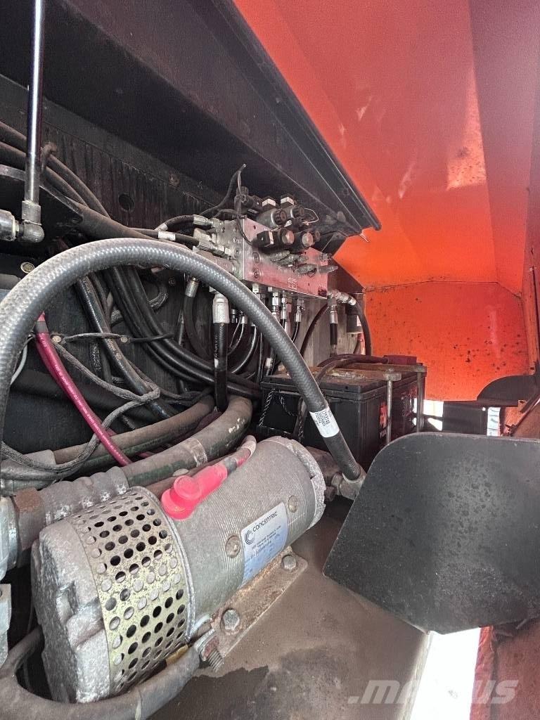 JLG 1500 SJ Телескопични повдигачи
