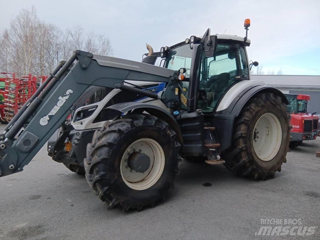 Valtra T 214 D Трактори